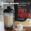 Obrázok z ŠEJKER ČRNA/RDEČA 600 ML BODY ATTACK